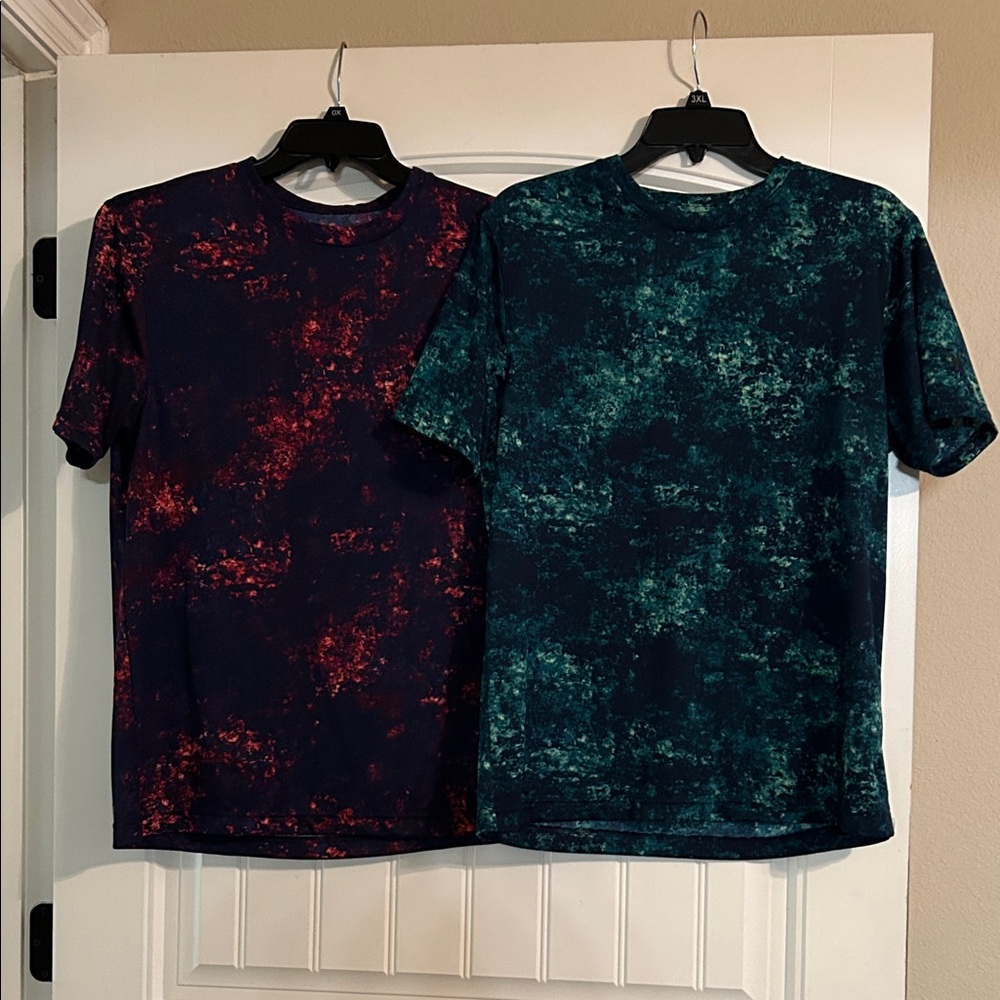 Men's Red and Green Patterned Shirts